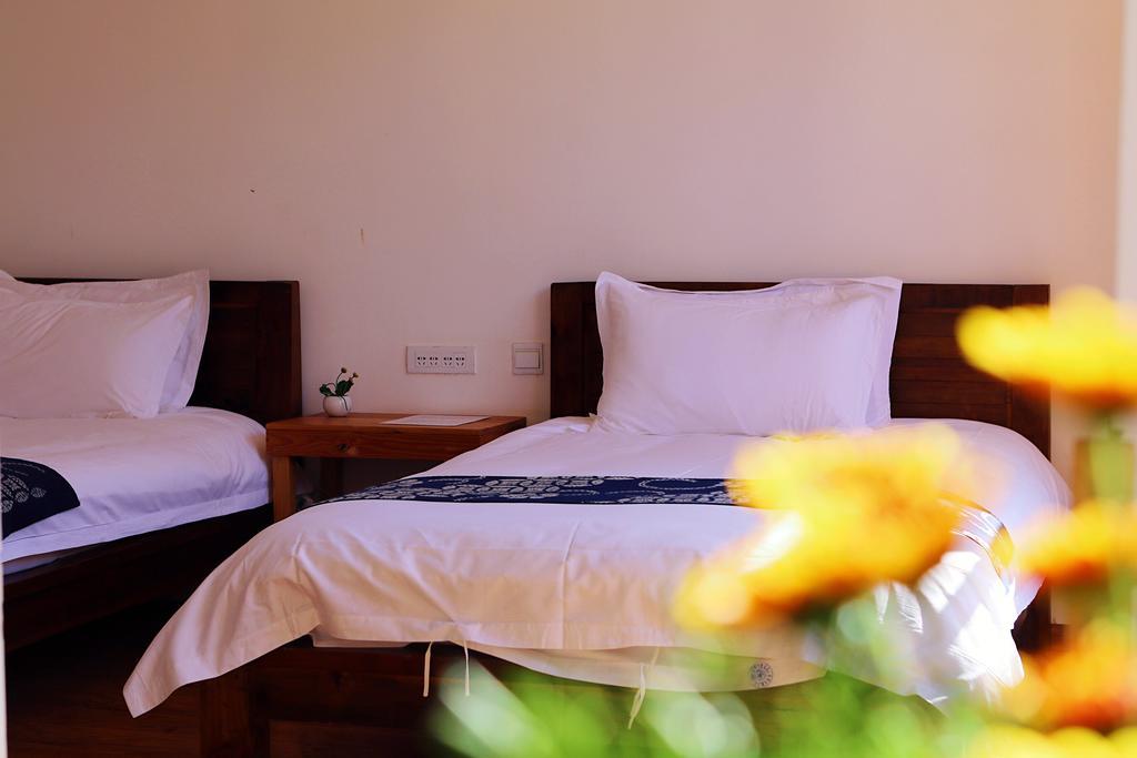 The Hump-Mulan Guest House คุนหมิง ภายนอก รูปภาพ