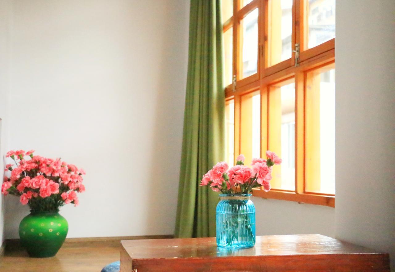 The Hump-Mulan Guest House คุนหมิง ภายนอก รูปภาพ